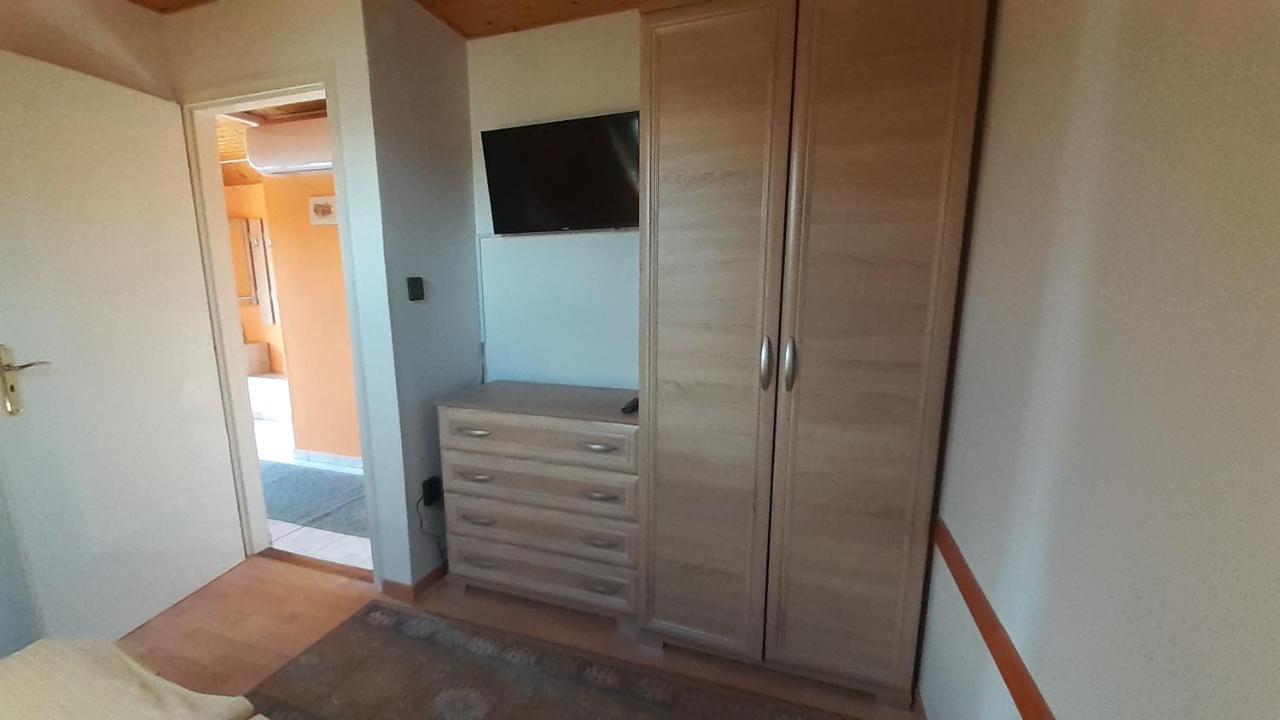 Patri Apartmanhaz كيستاي المظهر الخارجي الصورة