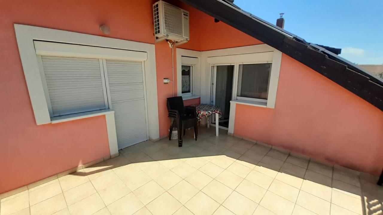 Patri Apartmanhaz كيستاي المظهر الخارجي الصورة