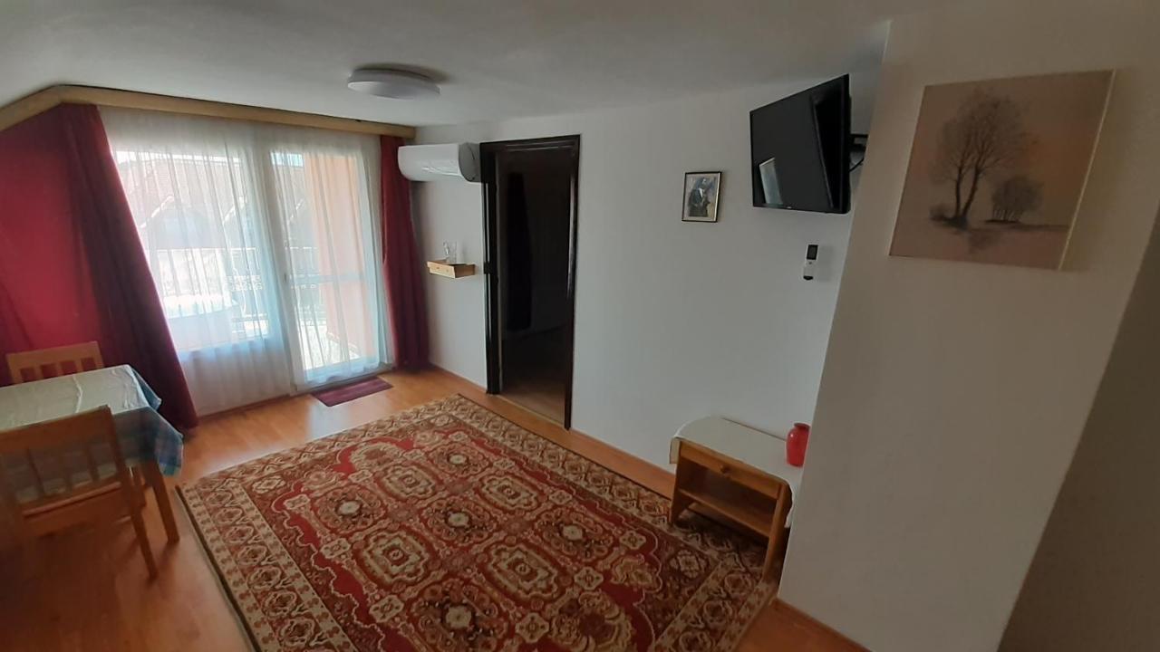 Patri Apartmanhaz كيستاي المظهر الخارجي الصورة