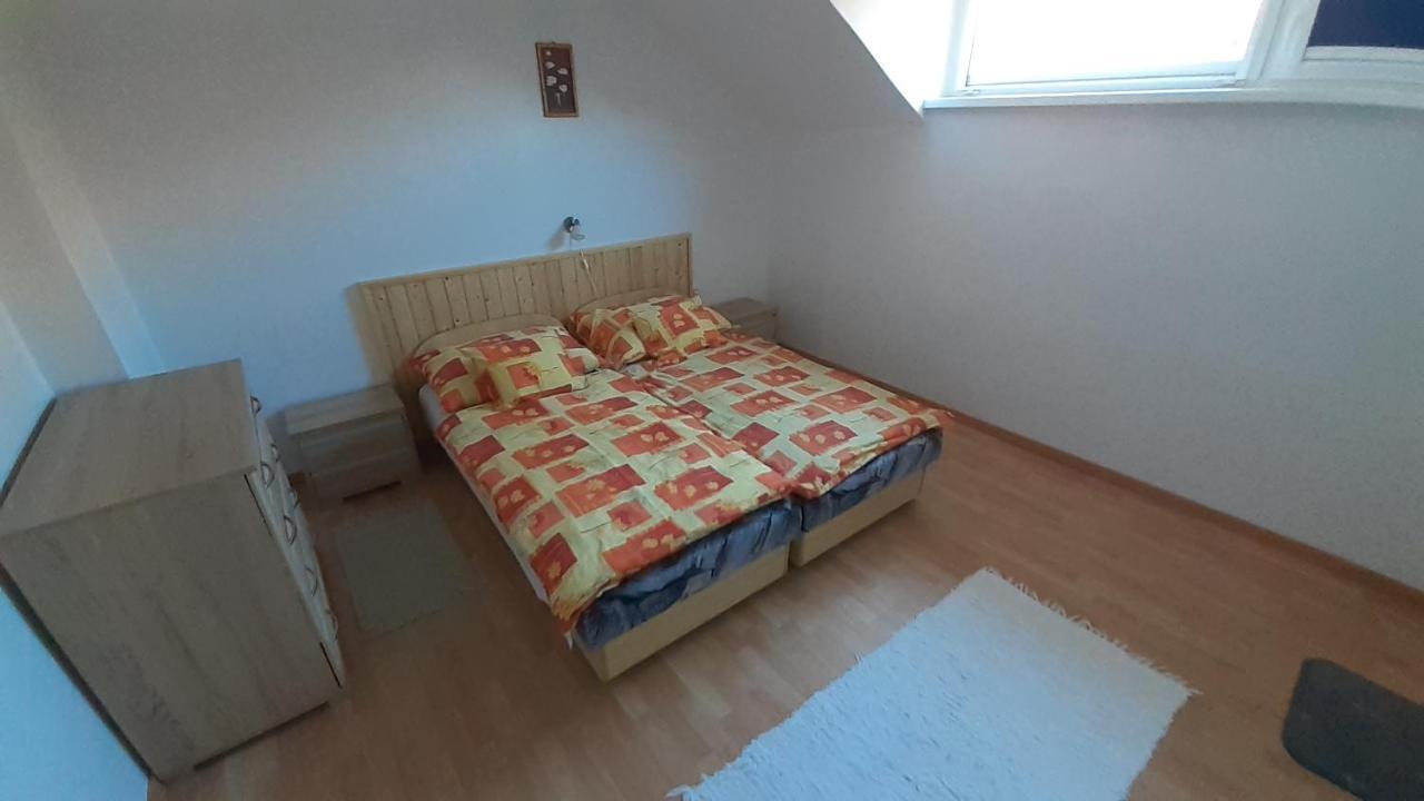 Patri Apartmanhaz كيستاي المظهر الخارجي الصورة