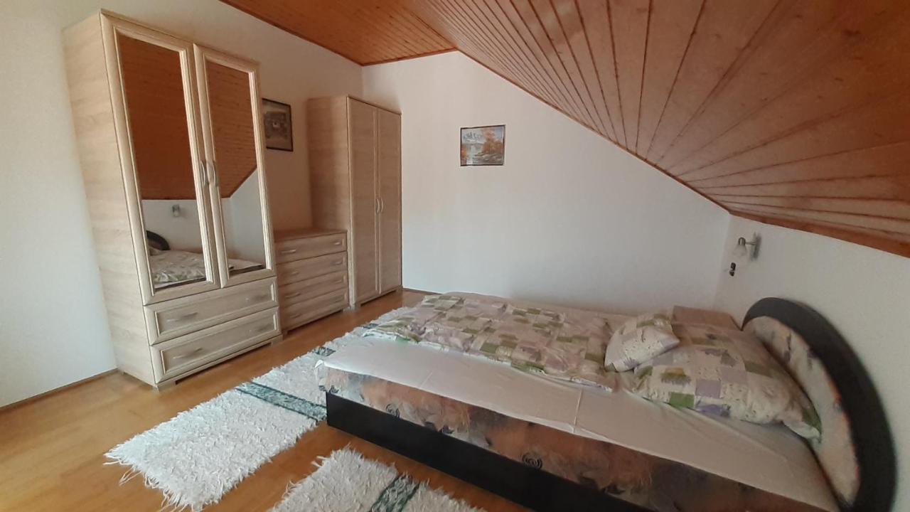 Patri Apartmanhaz كيستاي المظهر الخارجي الصورة