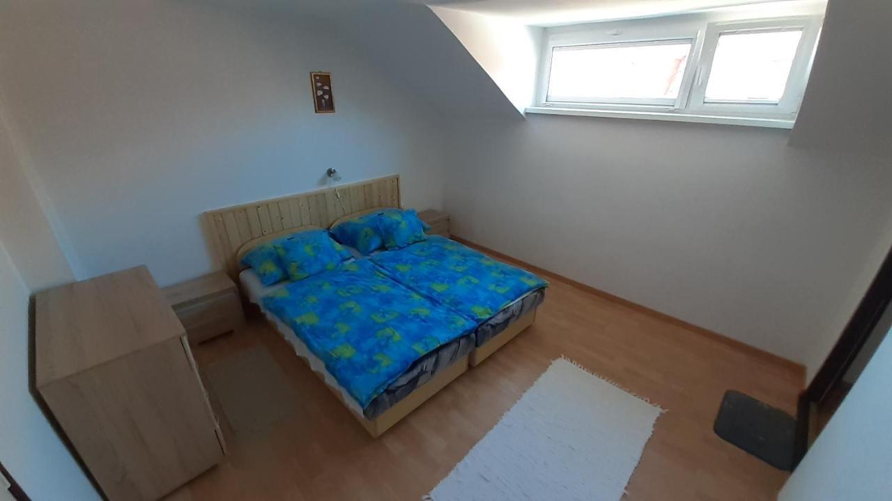 Patri Apartmanhaz كيستاي المظهر الخارجي الصورة