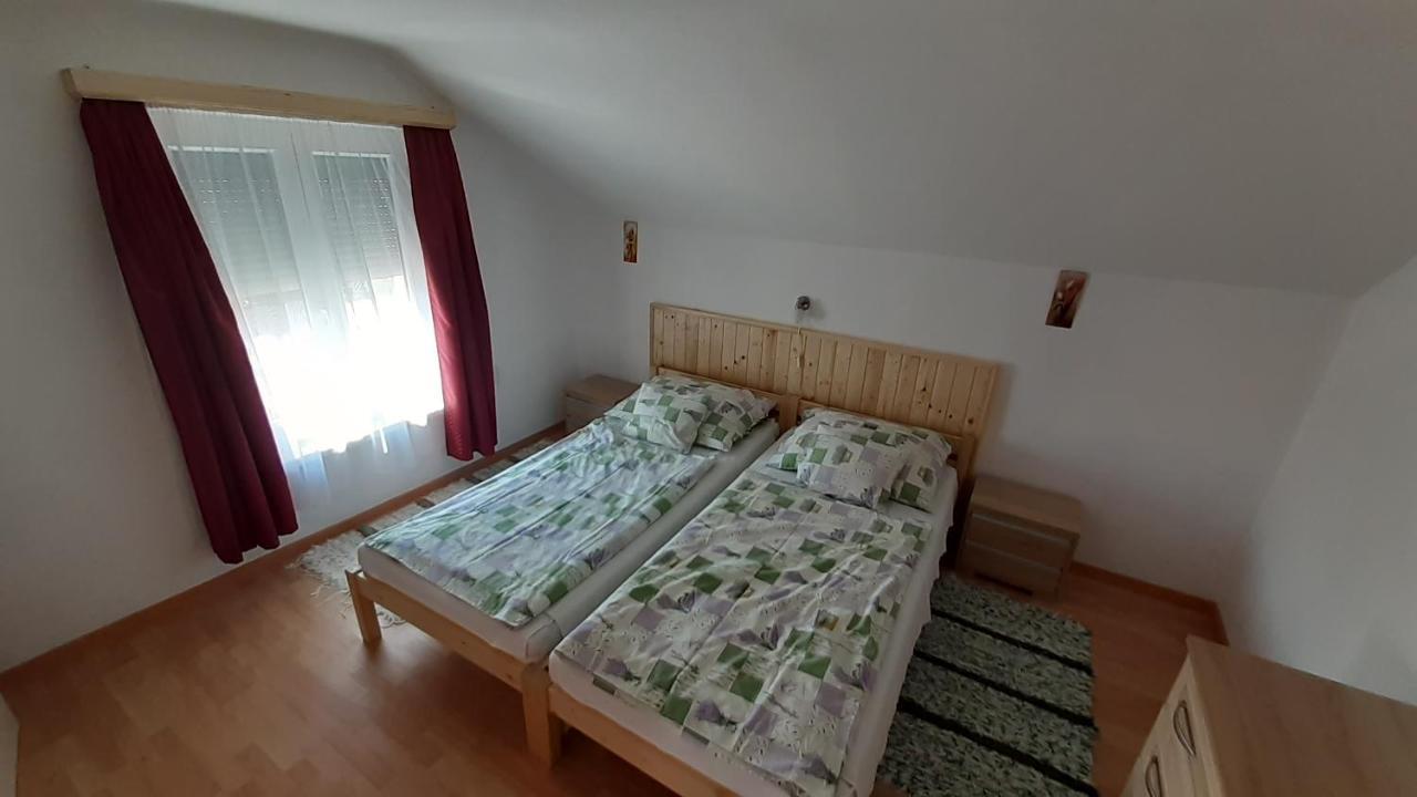 Patri Apartmanhaz كيستاي المظهر الخارجي الصورة