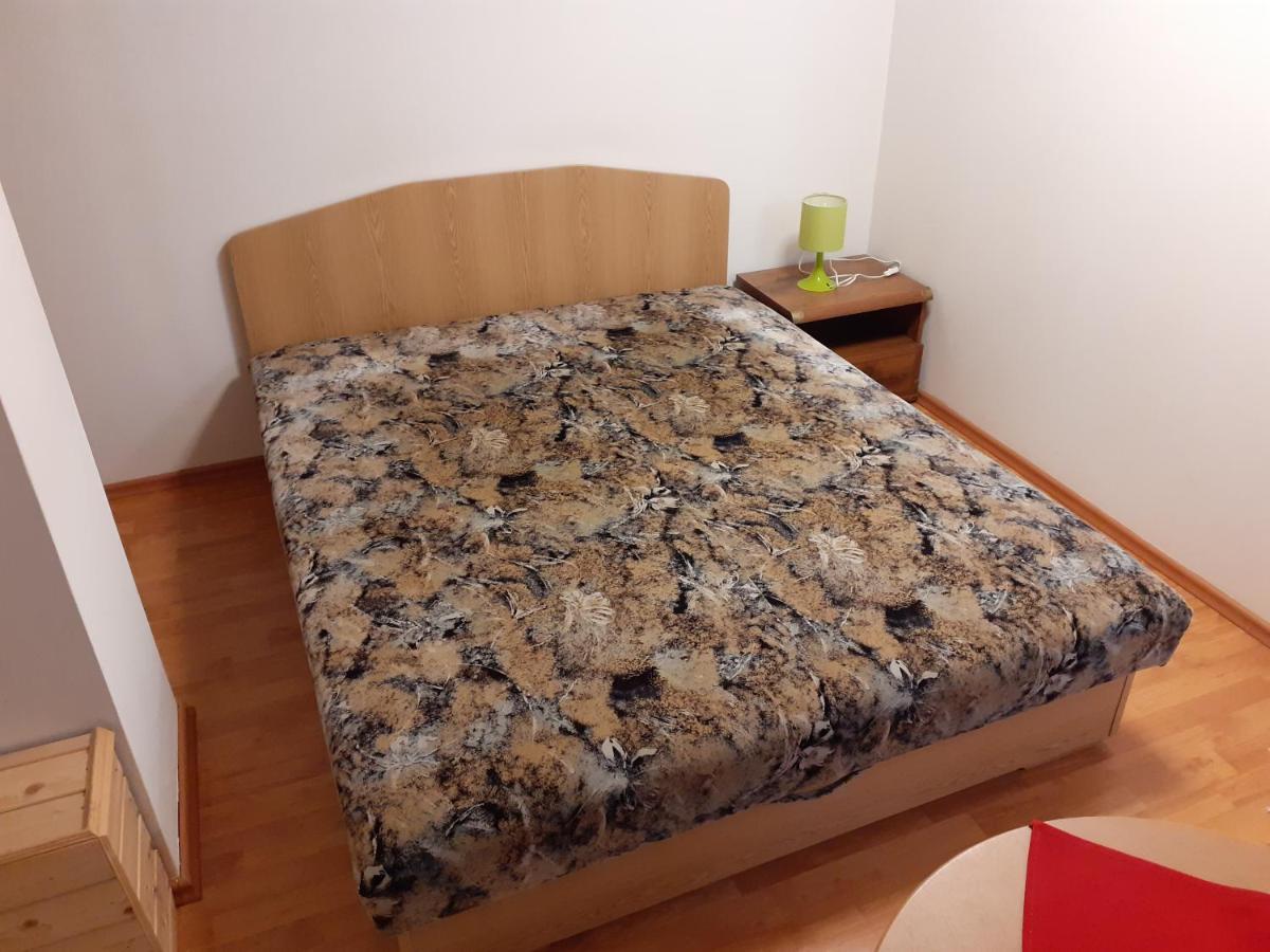 Patri Apartmanhaz كيستاي المظهر الخارجي الصورة