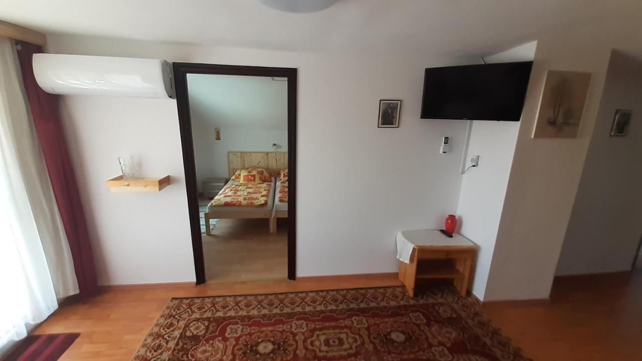 Patri Apartmanhaz كيستاي المظهر الخارجي الصورة