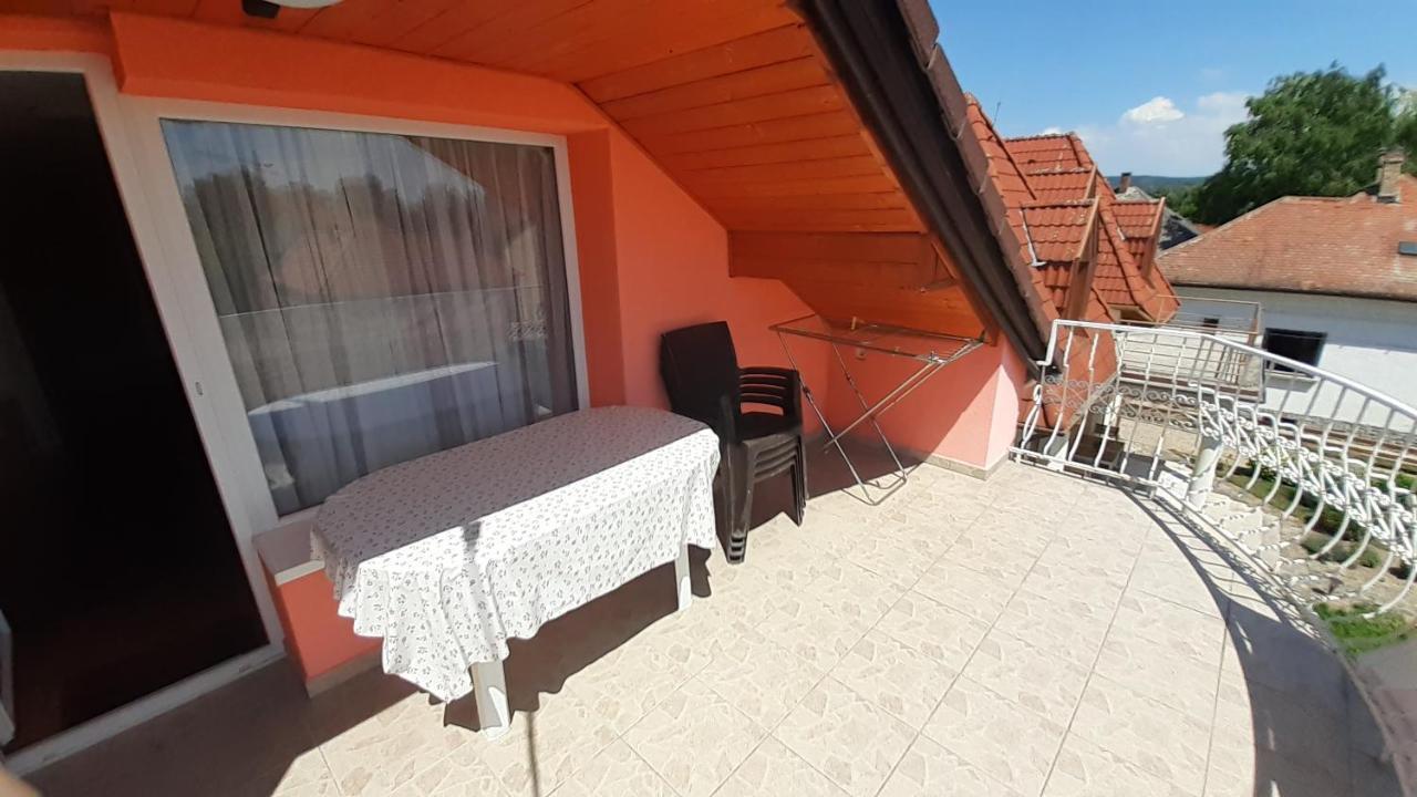 Patri Apartmanhaz كيستاي المظهر الخارجي الصورة